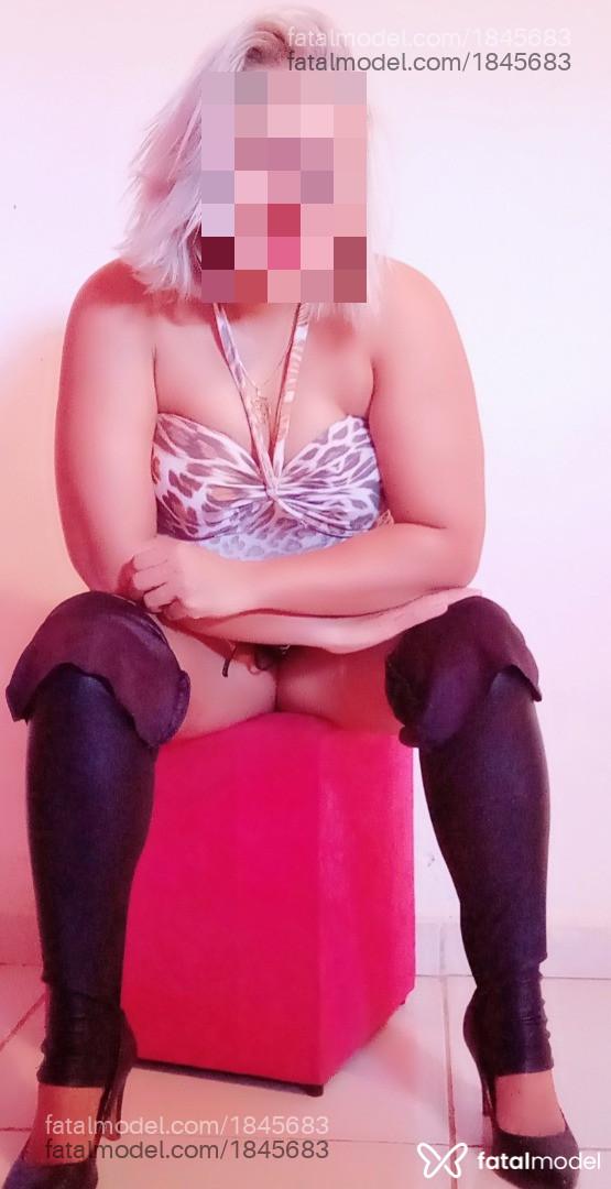 Acompanhante mulher loira (o) de olhos castanhos em Birigui Acompanhante mulher loira (o) de olhos castanhos em Birigui - Kellen Fontinelle
