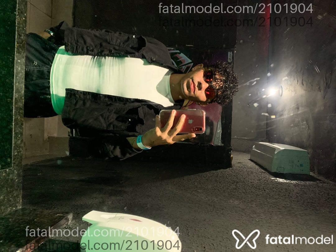 Acompanhante homem com cabelo castanho de olhos pretos em Fortaleza - Jhunpa