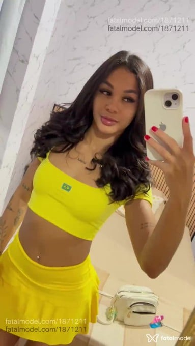 Acompanhante mulher morena (o) de olhos castanhos - Rayla Martins Acompanhante mulher morena (o) de olhos castanhos - Rayla Martins