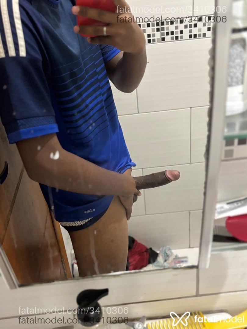 Acompanhante homem com cabelo castanho de olhos castanhos em Rio de Janeiro - Ricardo
