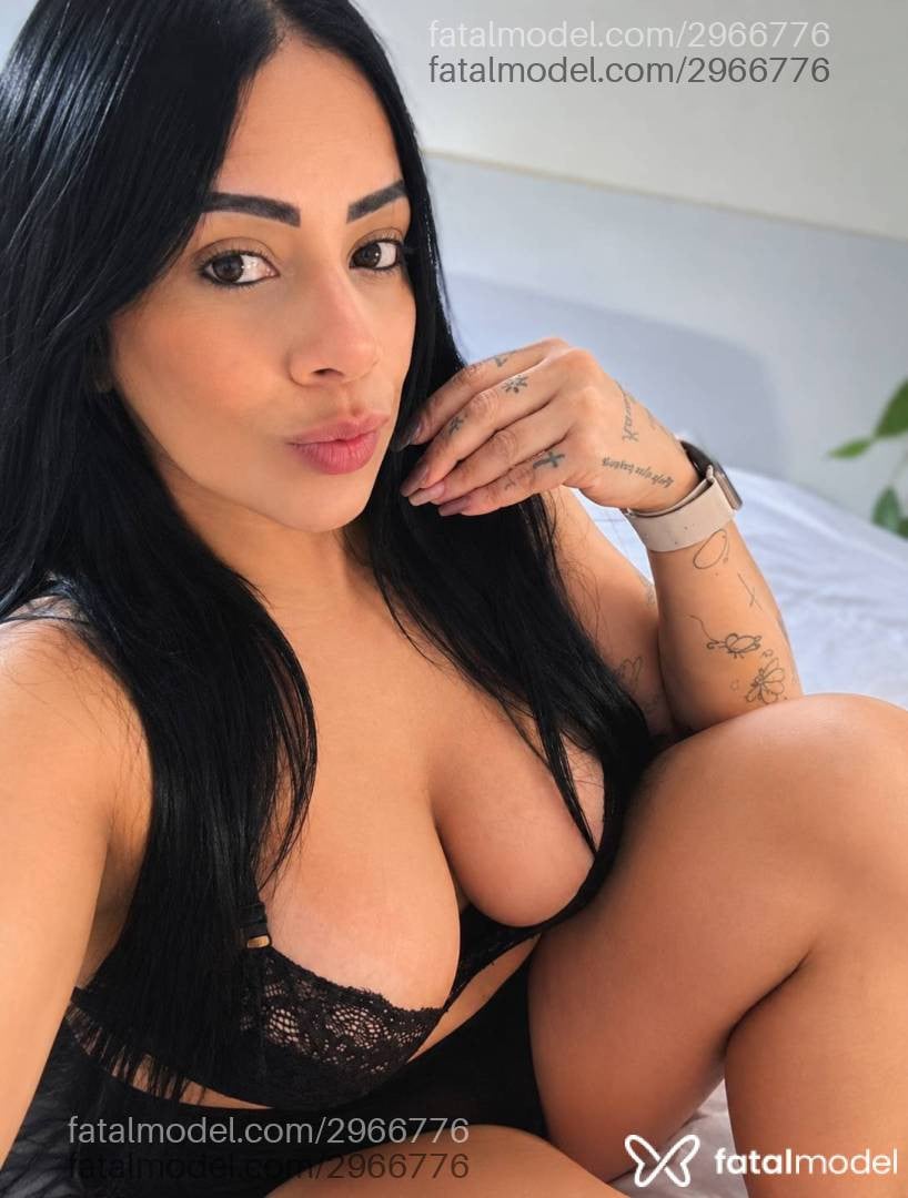 Acompanhante mulher morena (o) de olhos castanhos - Mariahh