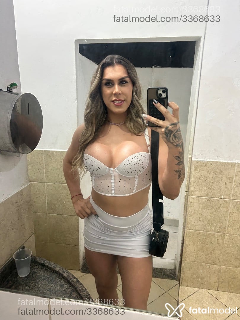 Acompanhante mulher trans loira (o) de olhos castanhos em Itajubá - Nicolly