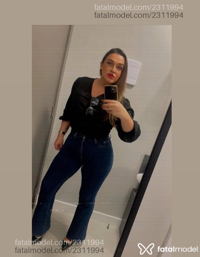 Acompanhante mulher ruiva (o) de olhos verdes em Virtual Acompanhante mulher ruiva (o) de olhos verdes em Virtual - Raiana Maia