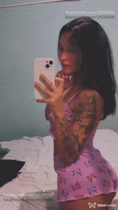 Acompanhante mulher com cabelo castanho de olhos castanhos em Armação dos Búzios - Najulia