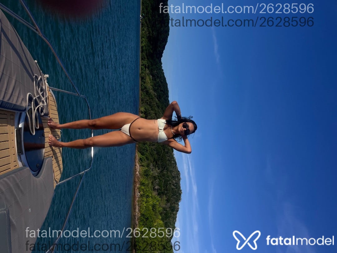 Acompanhante mulher com cabelo castanho de olhos castanhos em Armação dos Búzios - Najulia