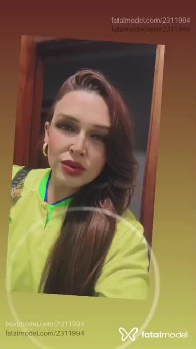 Acompanhante mulher ruiva (o) de olhos verdes em Virtual Acompanhante mulher ruiva (o) de olhos verdes em Virtual - Raiana Maia