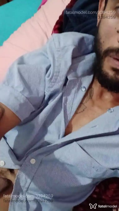 Acompanhante homem morena (o) de olhos pretos - Suamelhorfantasia Acompanhante homem morena (o) de olhos pretos - Suamelhorfantasia