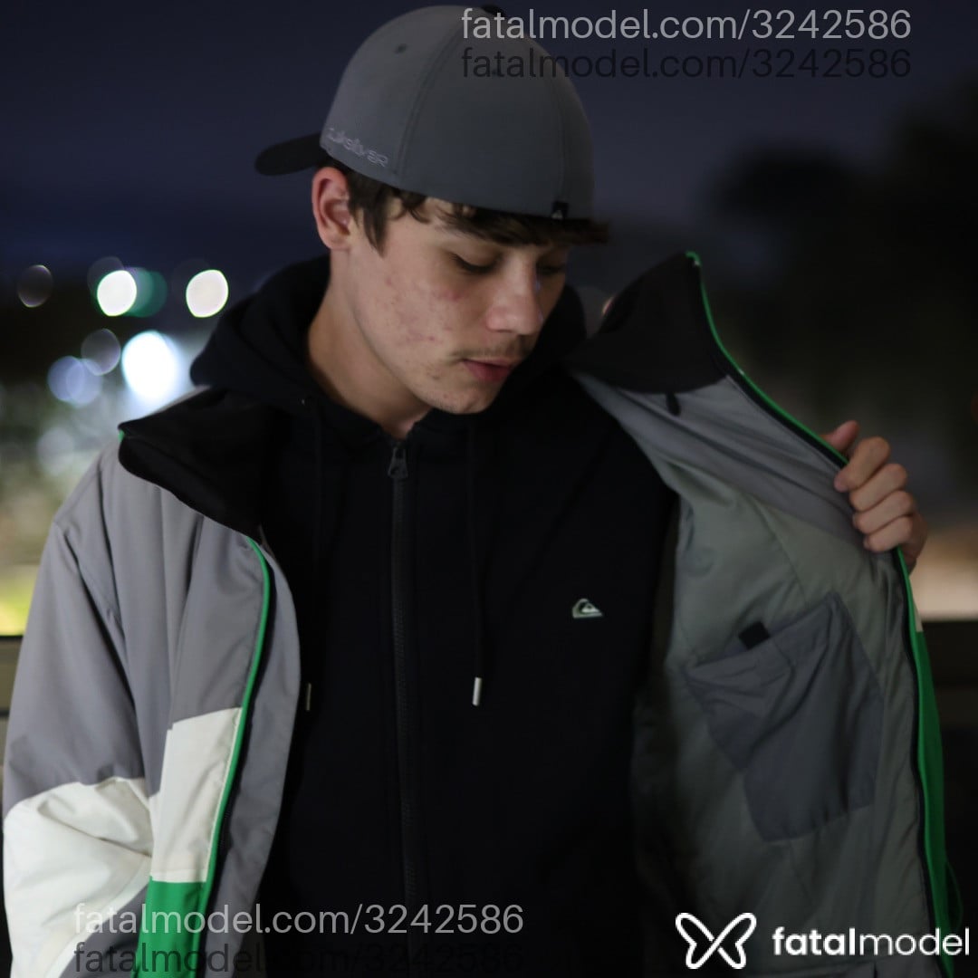 Acompanhante homem com cabelo castanho de olhos mel em Curitiba - Kinho