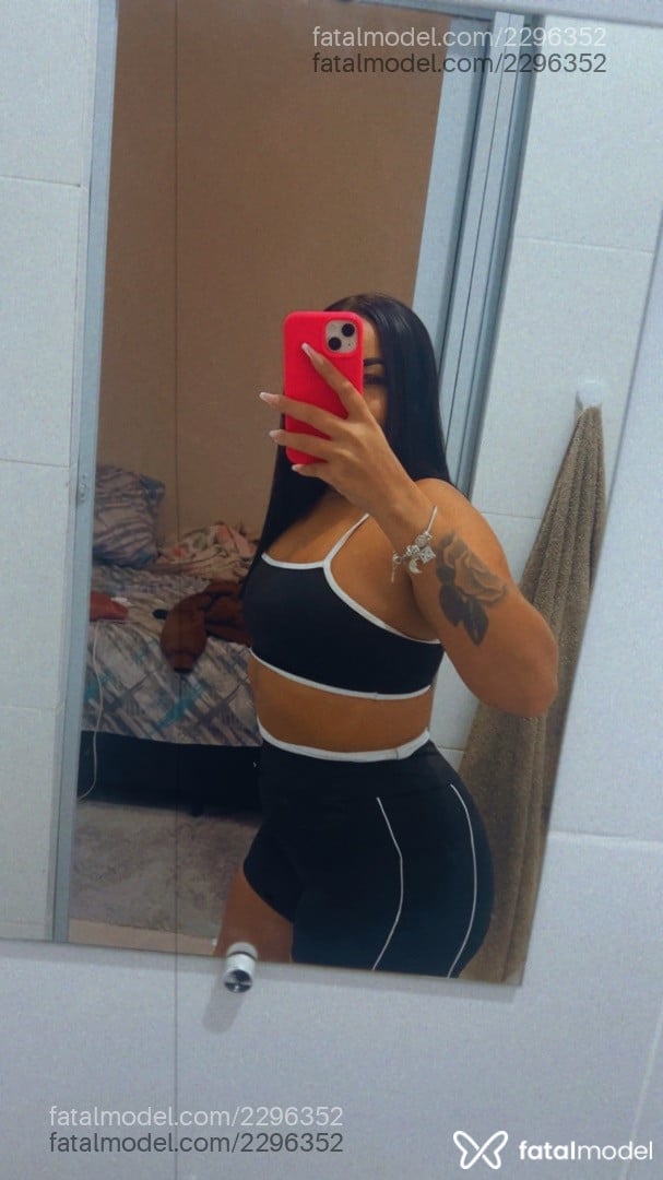 Acompanhante mulher morena (o) de olhos verdes em Petrópolis - Bianca Valença