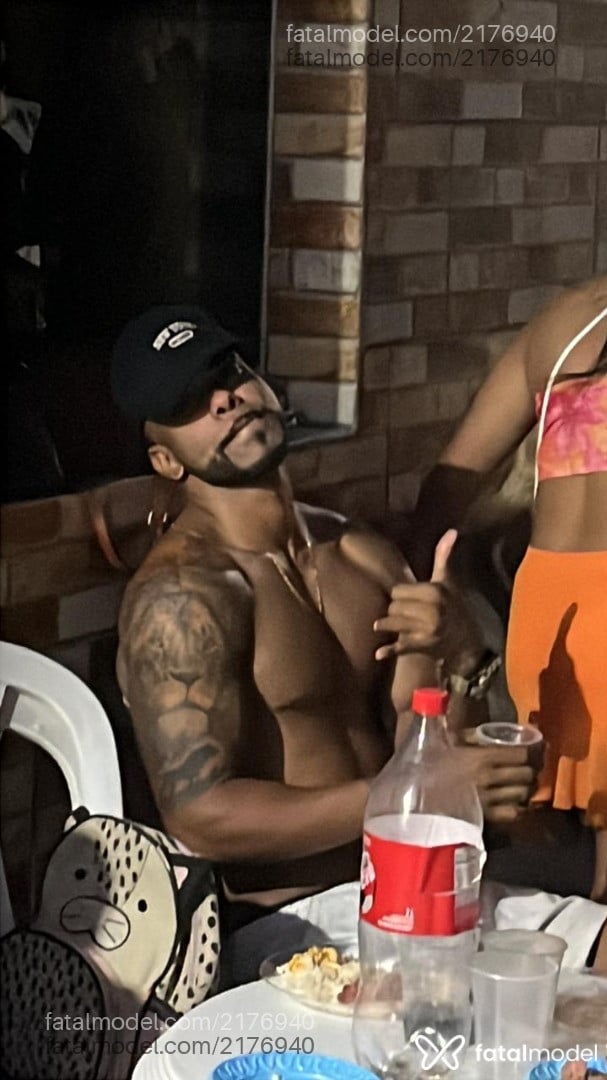 Acompanhante homem morena (o) de olhos pretos em Rio de Janeiro - Erick Borge