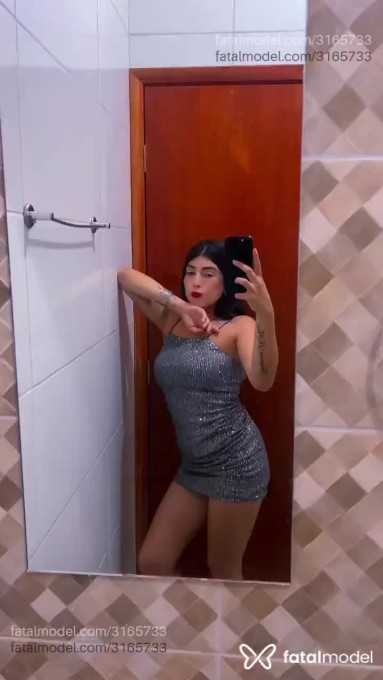 Acompanhante mulher morena (o) de olhos verdes em Prata Acompanhante mulher morena (o) de olhos verdes em Prata - Isíis