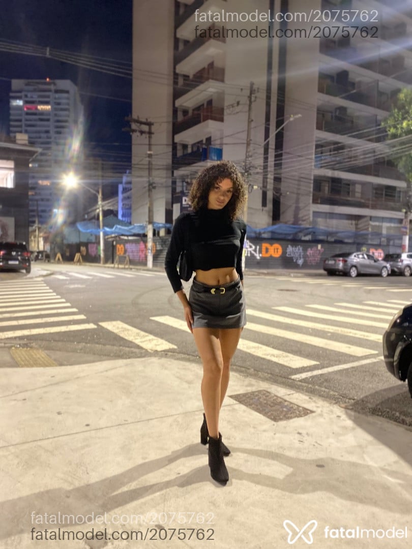 Acompanhante mulher com cabelo castanho de olhos castanhos em São Paulo - Fany Olivr