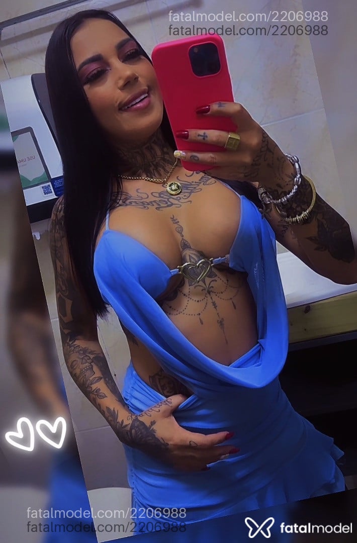 Acompanhante mulher morena (o) de olhos castanhos - Larissa Acompanhante mulher morena (o) de olhos castanhos - Larissa
