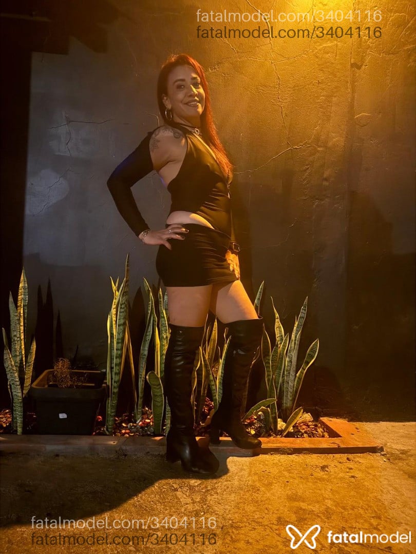 Acompanhante mulher ruiva (o) de olhos castanhos em Imbituba - Laraa