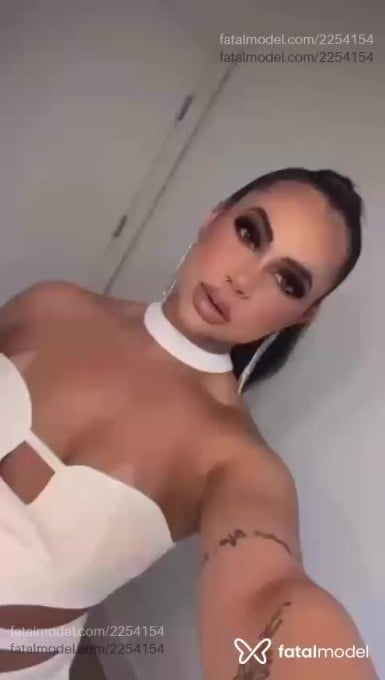 Acompanhante mulher morena (o) de olhos mel em Goiânia - Letícia Valmont
