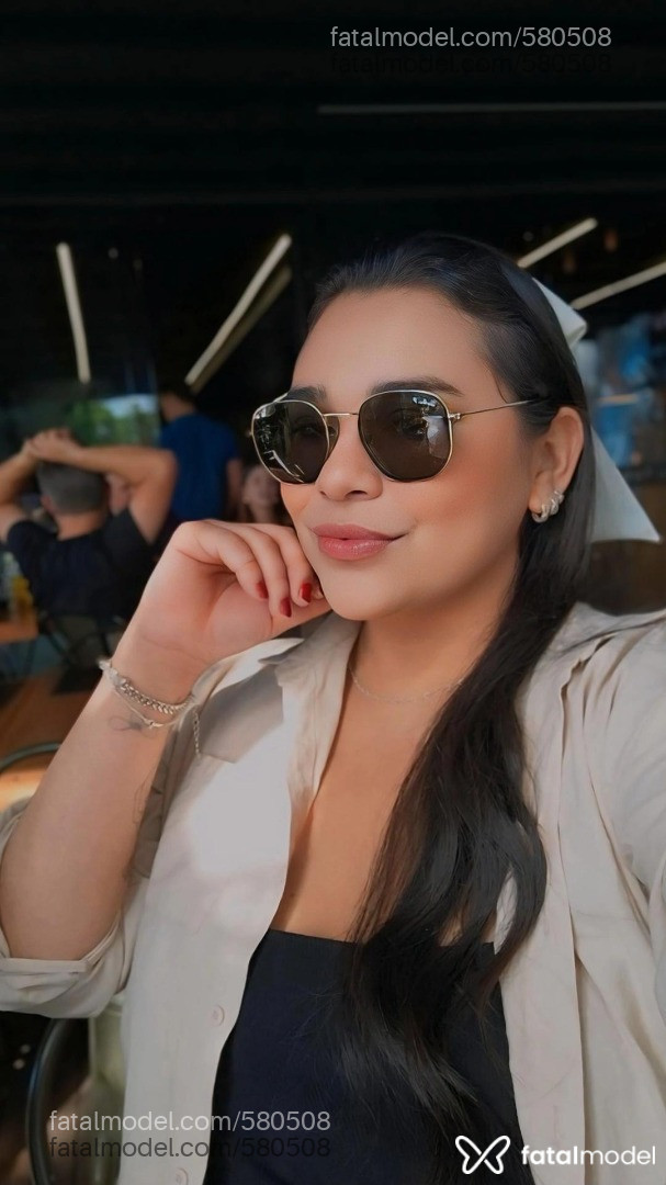 Acompanhante mulher loira (o) de olhos castanhos - Erica Acompanhante mulher loira (o) de olhos castanhos - Erica