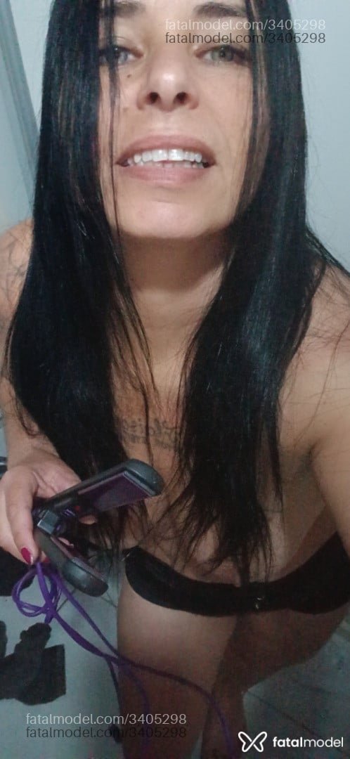 Acompanhante mulher morena (o) de olhos verdes em Capão da Canoa - Docepaixao
