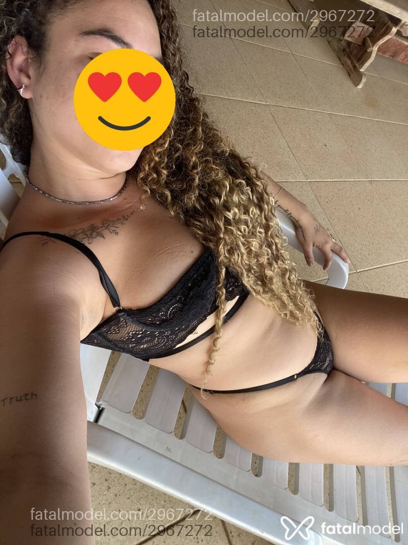 Acompanhante mulher loira (o) de olhos mel em Linhares - Raika
