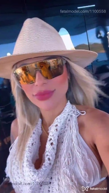 Acompanhante mulher loira (o) de olhos castanhos em Uberlândia Acompanhante mulher loira (o) de olhos castanhos em Uberlândia - Bortoluzzisoll