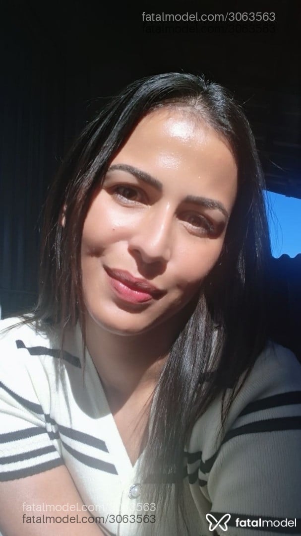 Acompanhante mulher morena (o) de olhos castanhos em São José do Rio Preto - Barbara