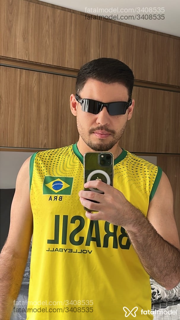 Acompanhante homem morena (o) de olhos castanhos em São Paulo Acompanhante homem morena (o) de olhos castanhos em São Paulo - Rafael Sprinkler