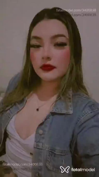 Acompanhante mulher loira (o) de olhos castanhos em Rondonópolis - Japaa