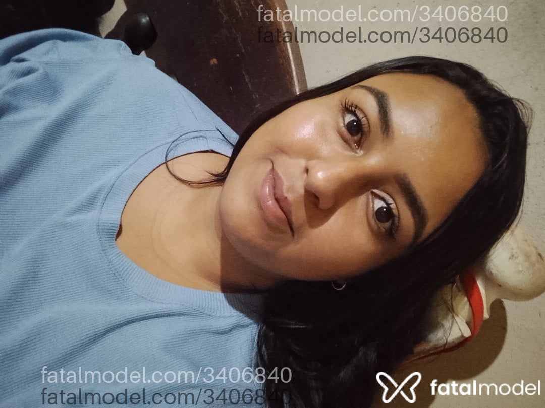 Acompanhante mulher morena (o) de olhos castanhos em Virtual - Letícia Carvalho