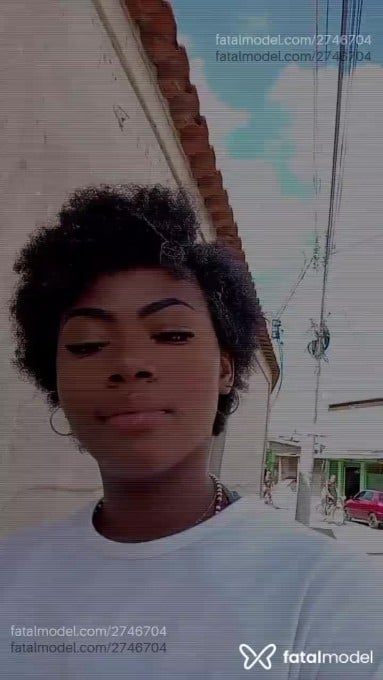 Acompanhante mulher morena (o) de olhos castanhos em Virtual - Uvinha