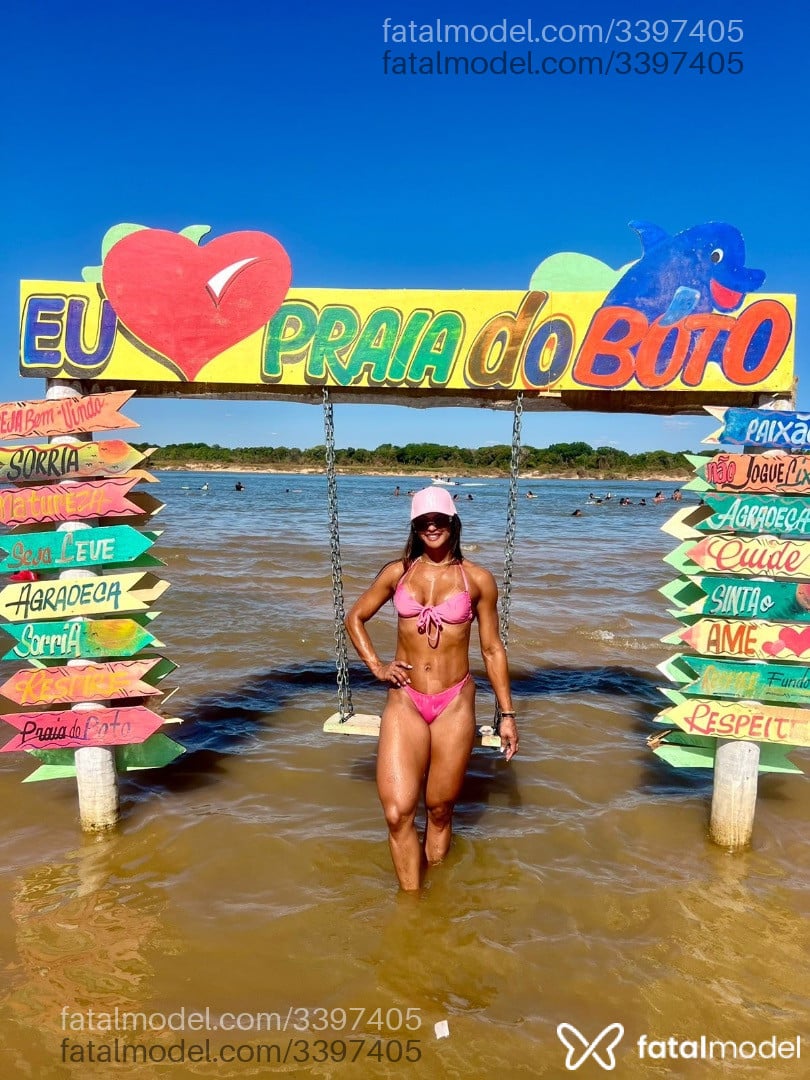 Acompanhante mulher morena (o) de olhos mel em Sinop - DayDayane
