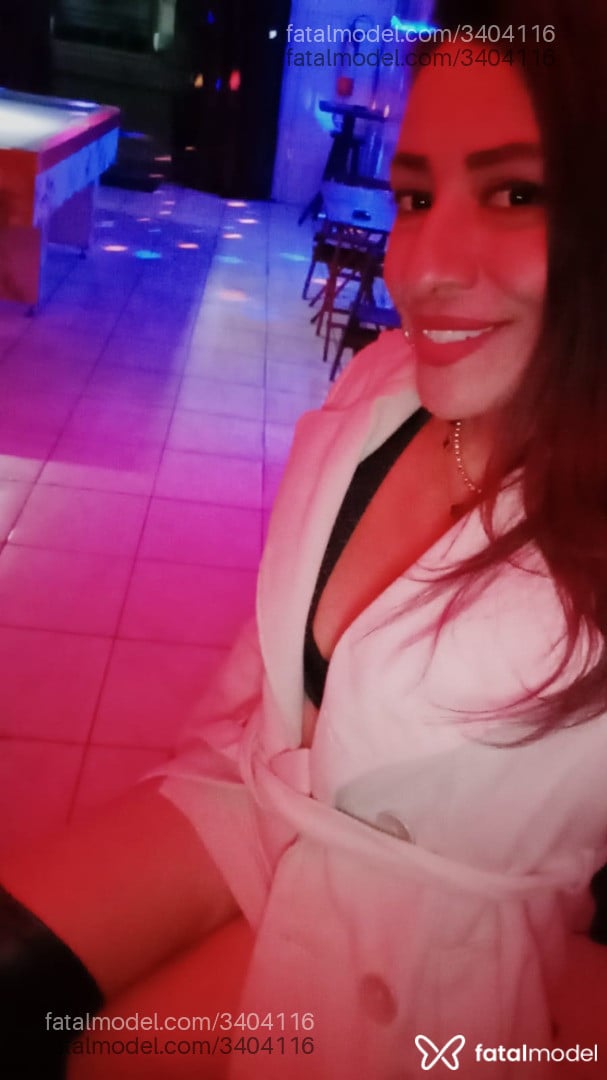 Acompanhante mulher ruiva (o) de olhos castanhos em Imbituba - Laraa