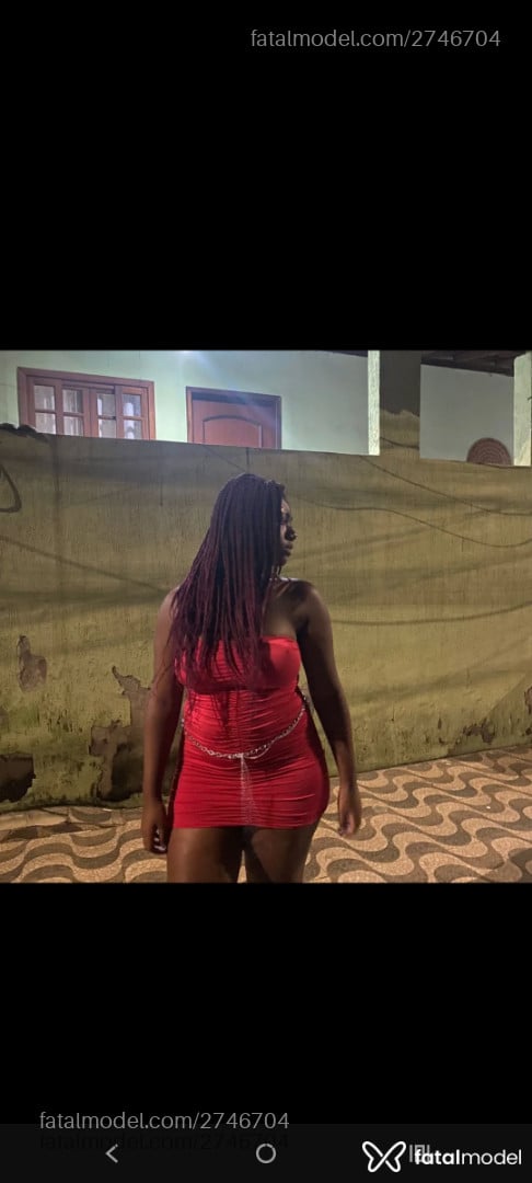 Acompanhante mulher morena (o) de olhos castanhos em Virtual - Uvinha
