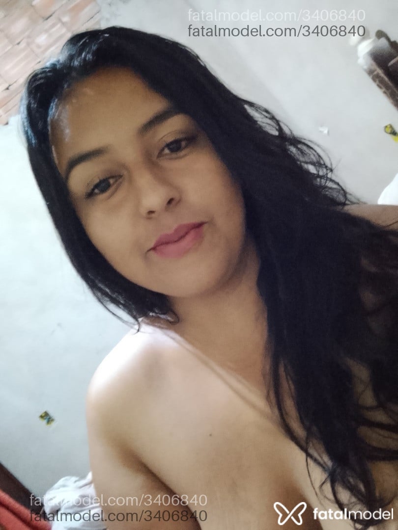 Acompanhante mulher morena (o) de olhos castanhos em Virtual - Letícia Carvalho