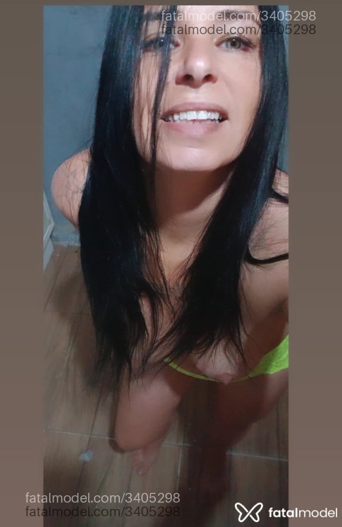 Acompanhante mulher morena (o) de olhos verdes em Capão da Canoa - Docepaixao