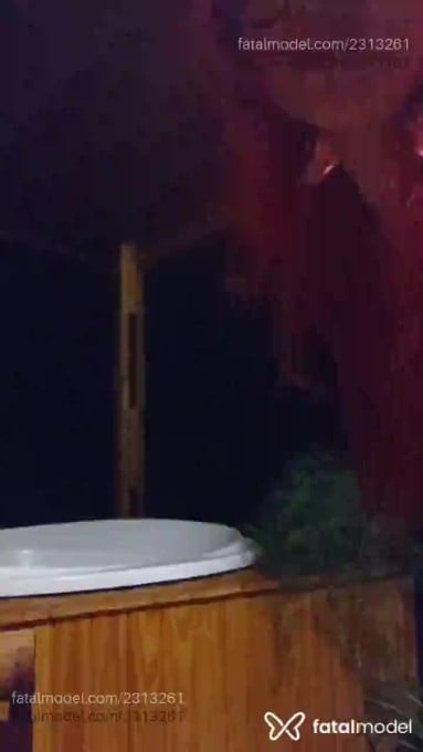 Acompanhante mulher com cabelo colorido de olhos castanhos em Sapiranga Acompanhante mulher com cabelo colorido de olhos castanhos em Sapiranga - Francis
