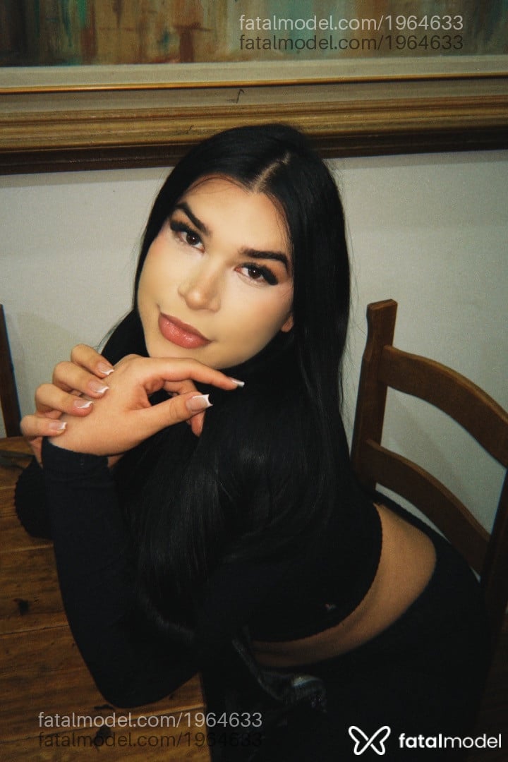 Acompanhante mulher trans morena (o) de olhos castanhos em São Paulo - Heloisa