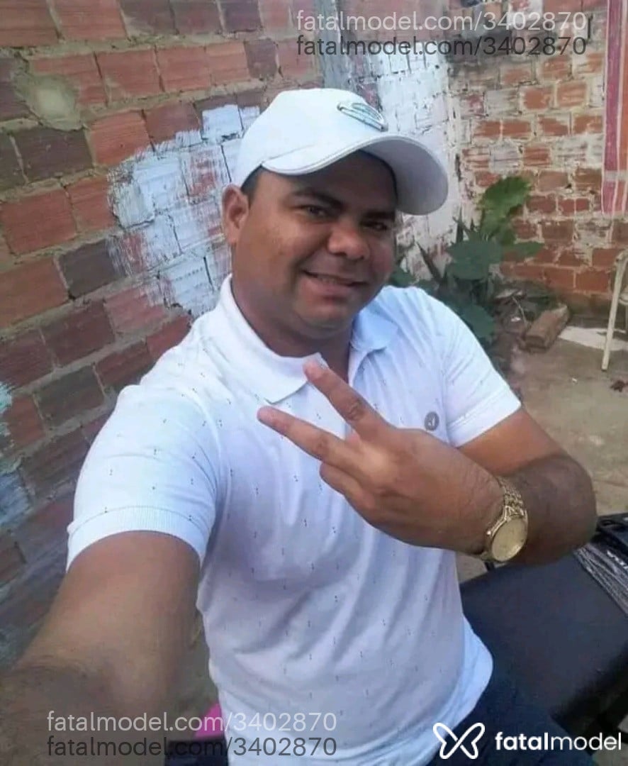 Acompanhante homem morena (o) de olhos pretos em Goiânia - Moreninho