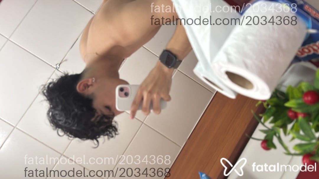 Acompanhante homem morena (o) de olhos castanhos em Belém - raizel