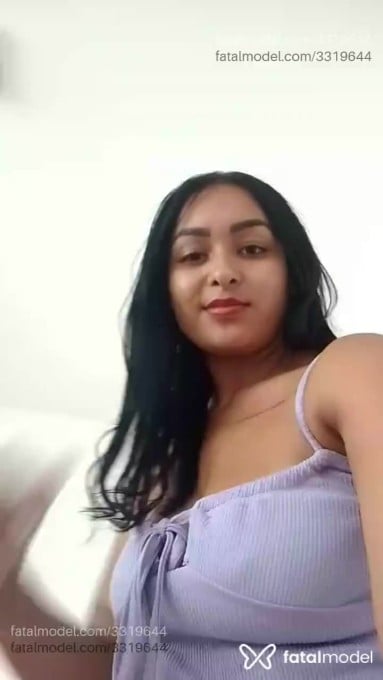 Acompanhante mulher morena (o) de olhos castanhos em Virtual Acompanhante mulher morena (o) de olhos castanhos em Virtual - Luizinha