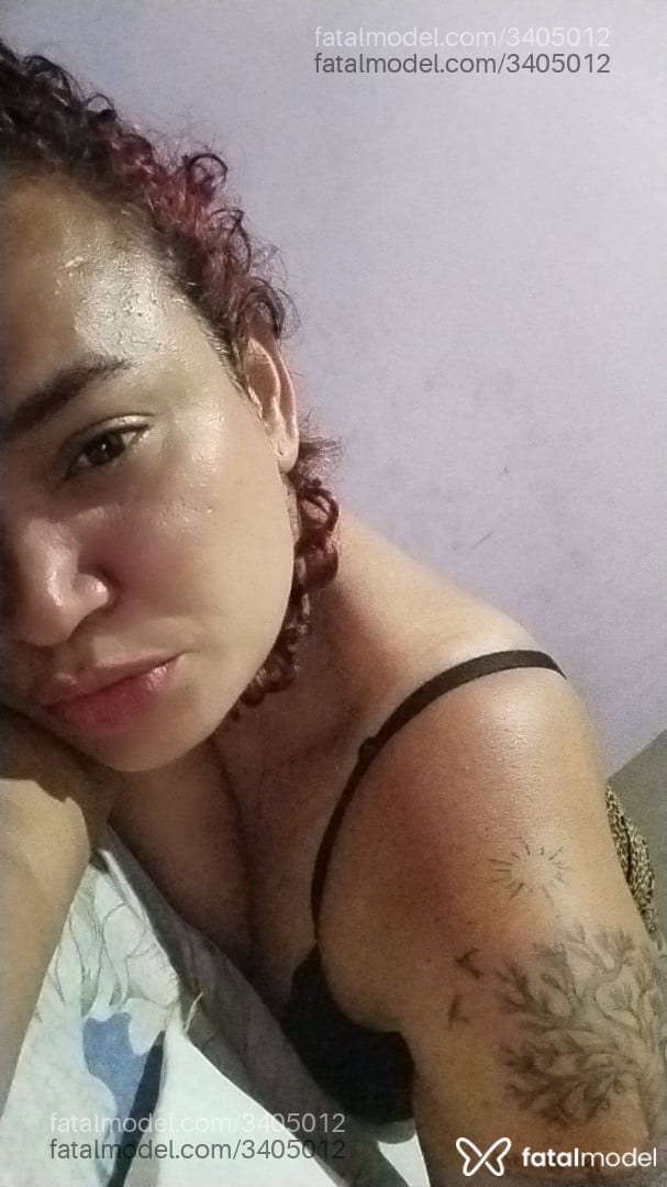 Acompanhante mulher ruiva (o) de olhos castanhos em Curitiba Acompanhante mulher ruiva (o) de olhos castanhos em Curitiba - Dhenyffer