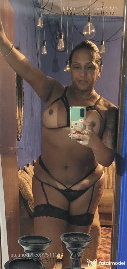 Acompanhante mulher trans morena (o) de olhos castanhos em Passos Acompanhante mulher trans morena (o) de olhos castanhos em Passos - Lorhana