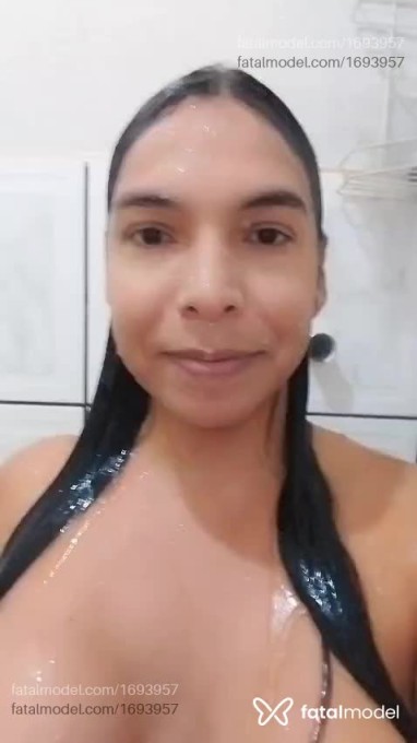 Acompanhante mulher trans com cabelo castanho de olhos castanhos em Ribeirão Preto - Valéria