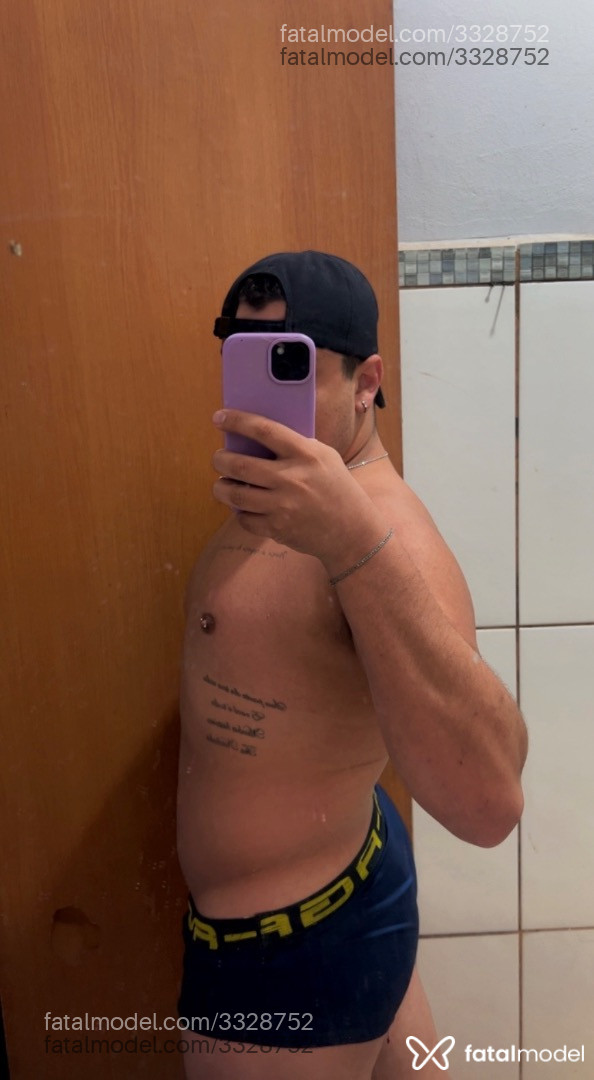 Acompanhante homem morena (o) de olhos castanhos - Marquez Acompanhante homem morena (o) de olhos castanhos - Marquez