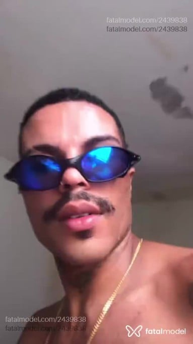 Acompanhante homem morena (o) de olhos castanhos em Lagarto Acompanhante homem morena (o) de olhos castanhos em Lagarto - Lukas Brasil
