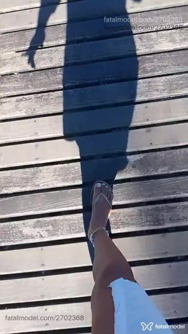 Acompanhante mulher com cabelo castanho de olhos castanhos - Atena Acompanhante mulher com cabelo castanho de olhos castanhos - Atena