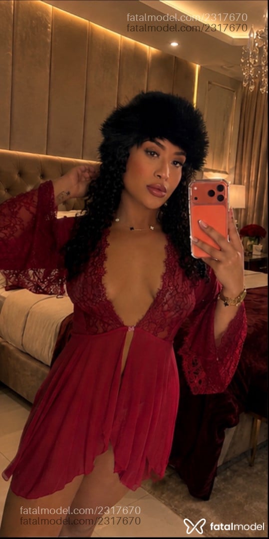 Acompanhante mulher morena (o) de olhos castanhos - Tiphany Nogueira Acompanhante mulher morena (o) de olhos castanhos - Tiphany Nogueira