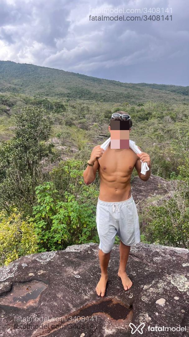 Acompanhante homem com cabelo castanho de olhos castanhos em João Monlevade Acompanhante homem com cabelo castanho de olhos castanhos em João Monlevade - Luan prime