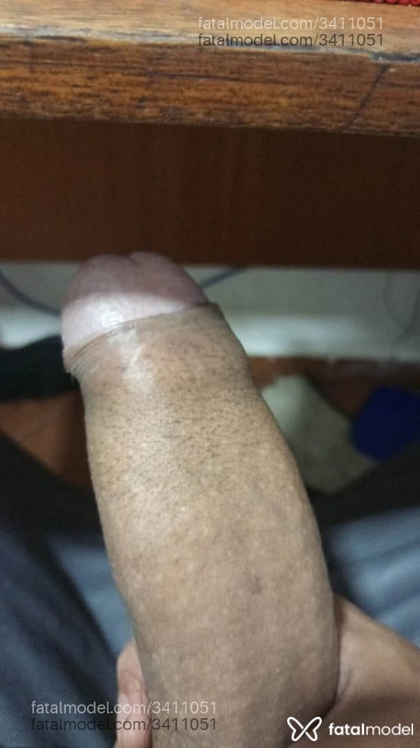 Acompanhante homem com cabelo castanho de olhos pretos em Cabo Frio Acompanhante homem com cabelo castanho de olhos pretos em Cabo Frio - Khalifa