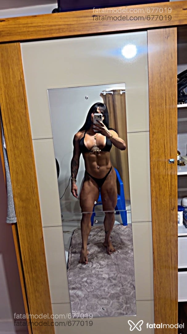 Acompanhante mulher trans morena (o) de olhos castanhos em Vila Velha - Annye rocha