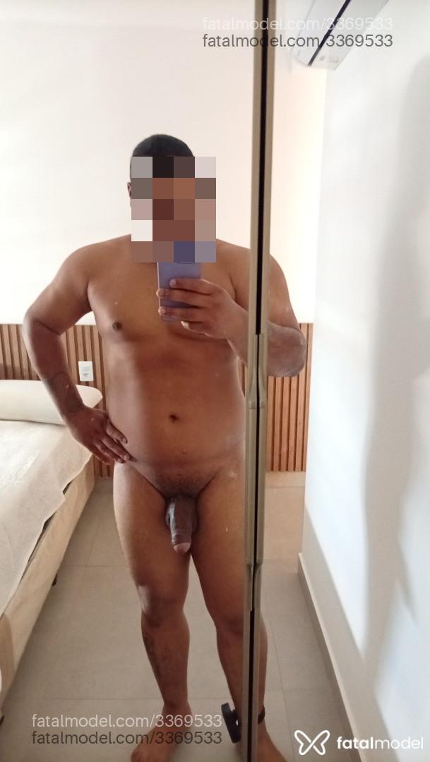 Acompanhante homem com cabelo castanho de olhos mel em Goiânia - Gigante