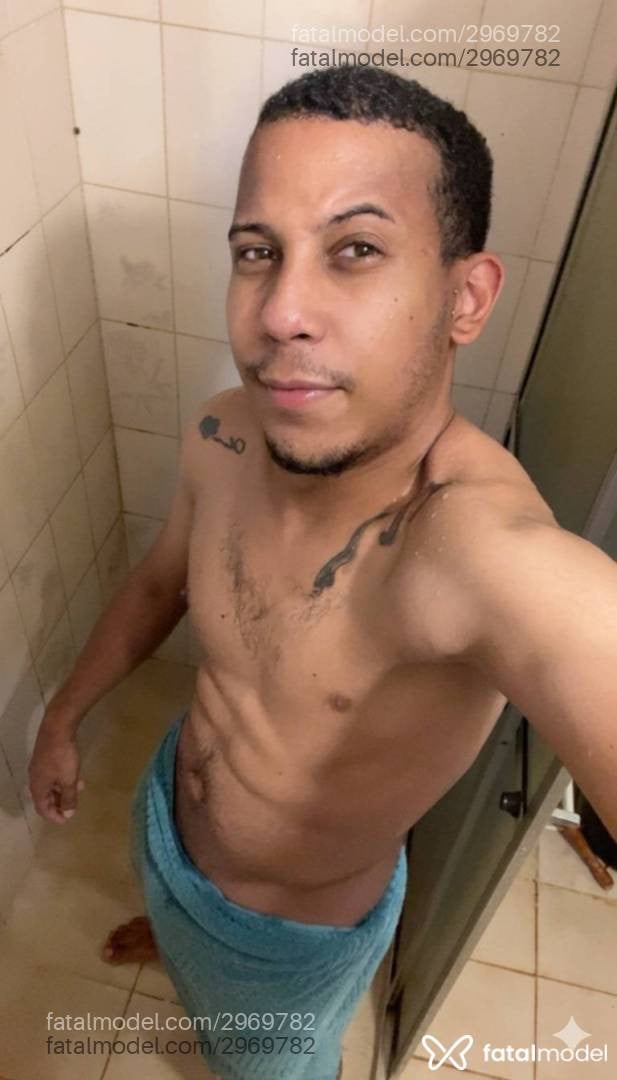 Acompanhante homem morena (o) de olhos castanhos em Jardim - Pedro